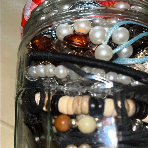 Jewelry jar with all wearable pieces. - Picture 8 of 12